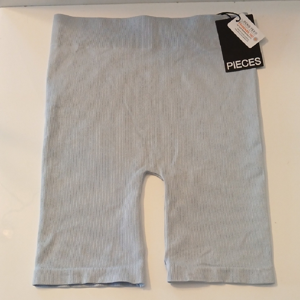 Pieces Women's Light Gray Shorts NWT